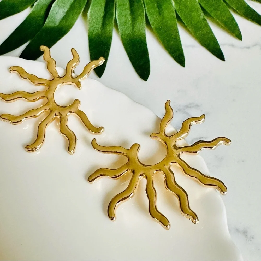2/$30🌵 Gold Soleil Sun Rays Sunburst Celestial Earrings Jewelry Boho Gift NEW